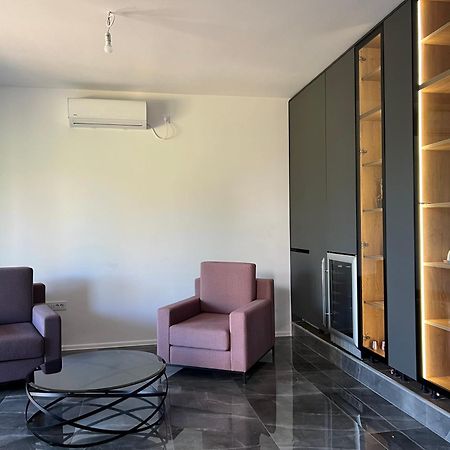 Madamik Apartments Bijela Kültér fotó
