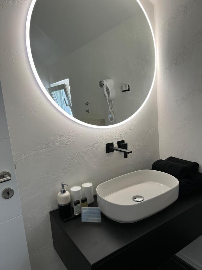 Madamik Apartments Bijela Kültér fotó